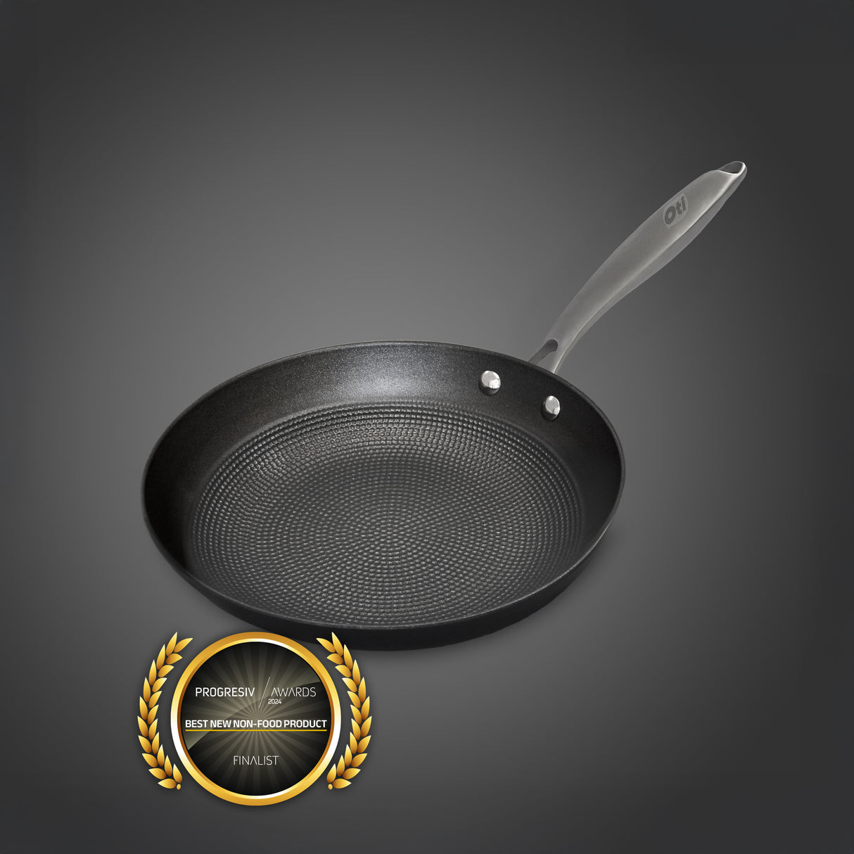 Lightweight honeycomb cast iron frying pan